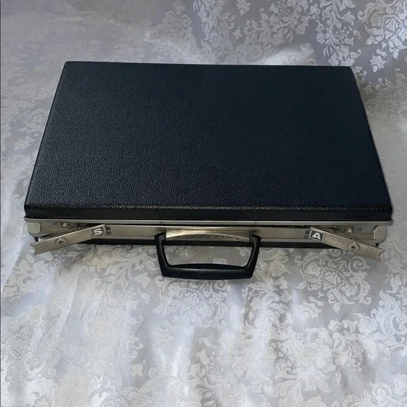 Vintage SAMSONITE Hard Shell Black Textured Briefcase - Picture 2 of 9